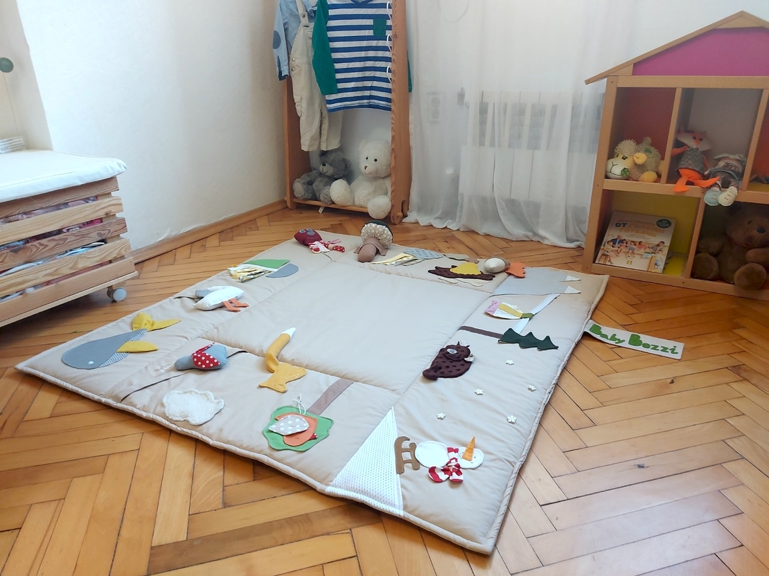 Активно килимче за бебе 120х120см. Сезони