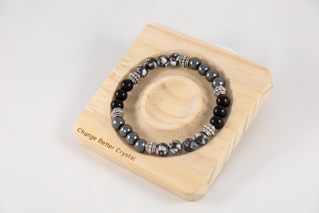 Bracelet with hematite, tiger’s eye and black obsidian