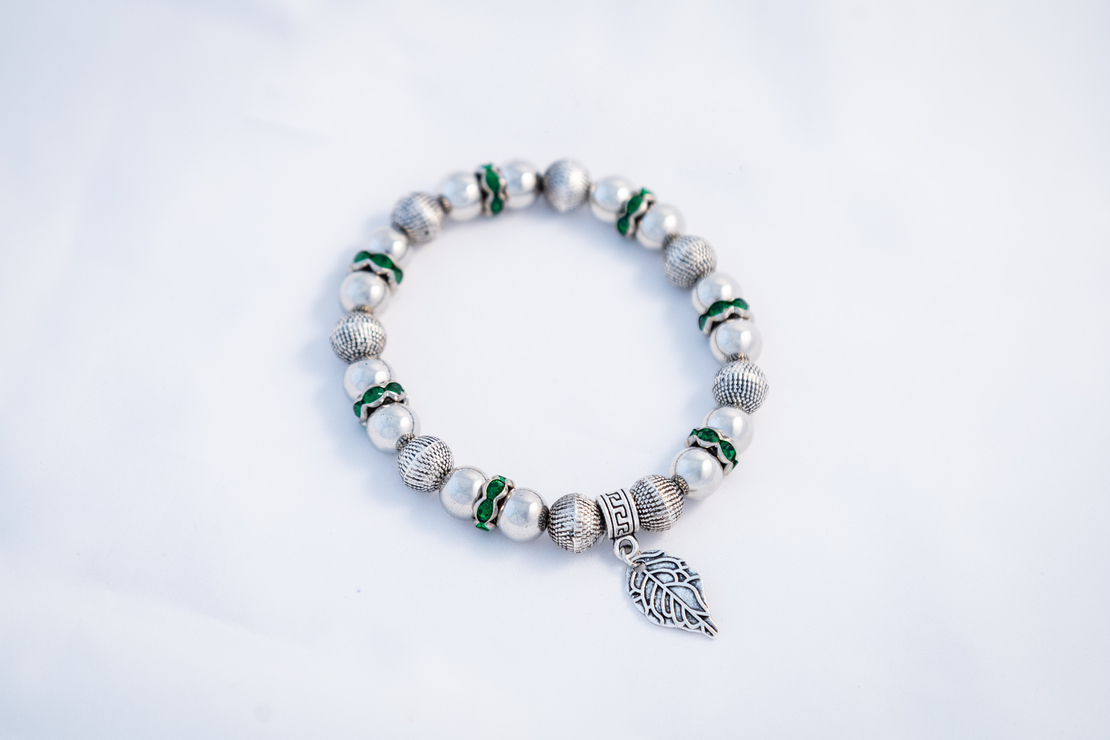 beads bracelet “Leaf”