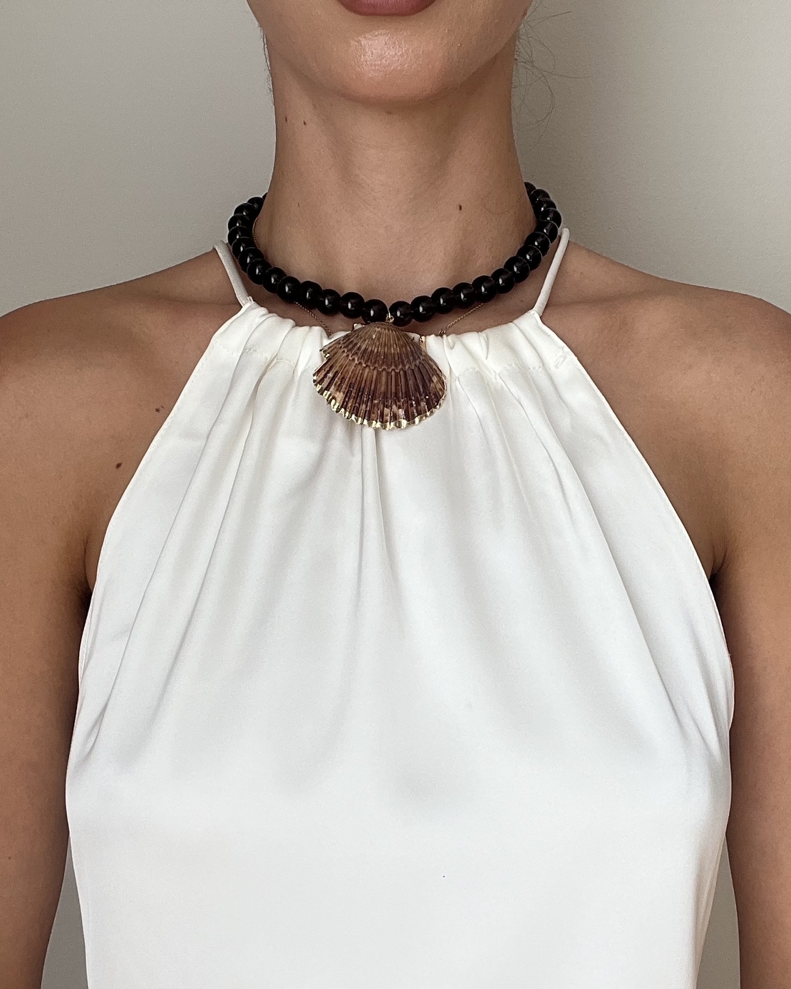 SABLE MAUVE NECKLACE