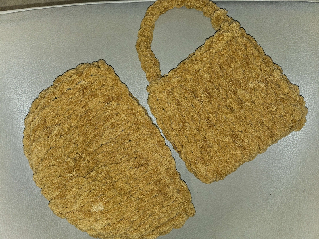 Дамска чанта ръчно плетиво