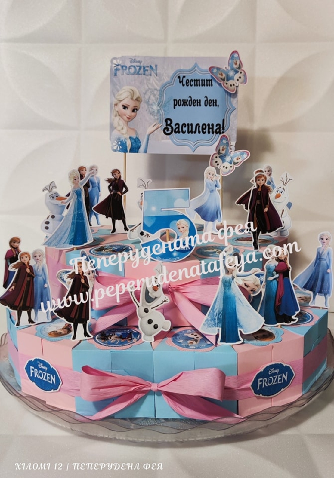 Картонена торта  FROZEN 19
