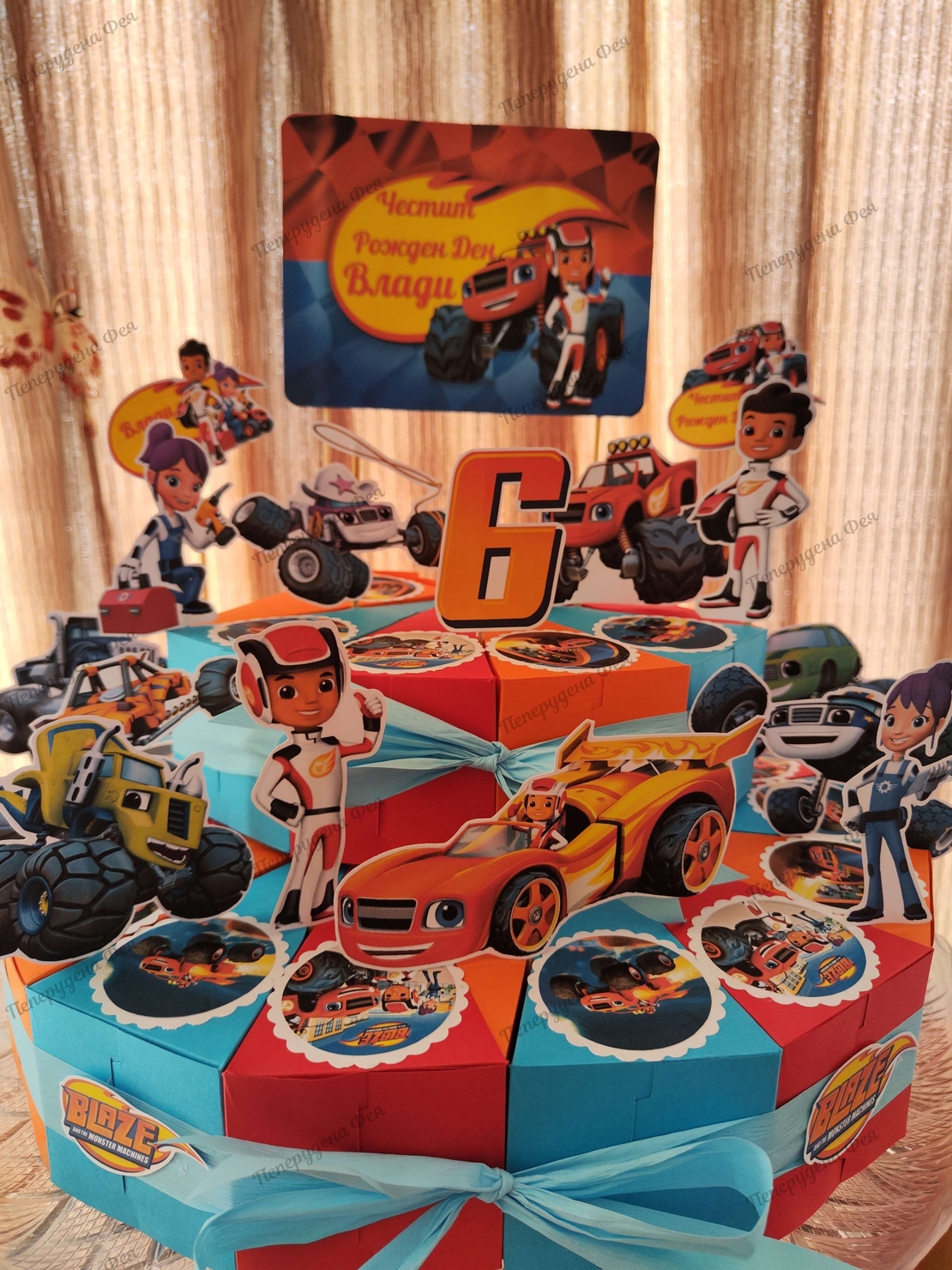 Картонена торта  ПЛАМЪЧКО И МАШИНИТЕ 2 /  BLAZE AND MONSTERS  2