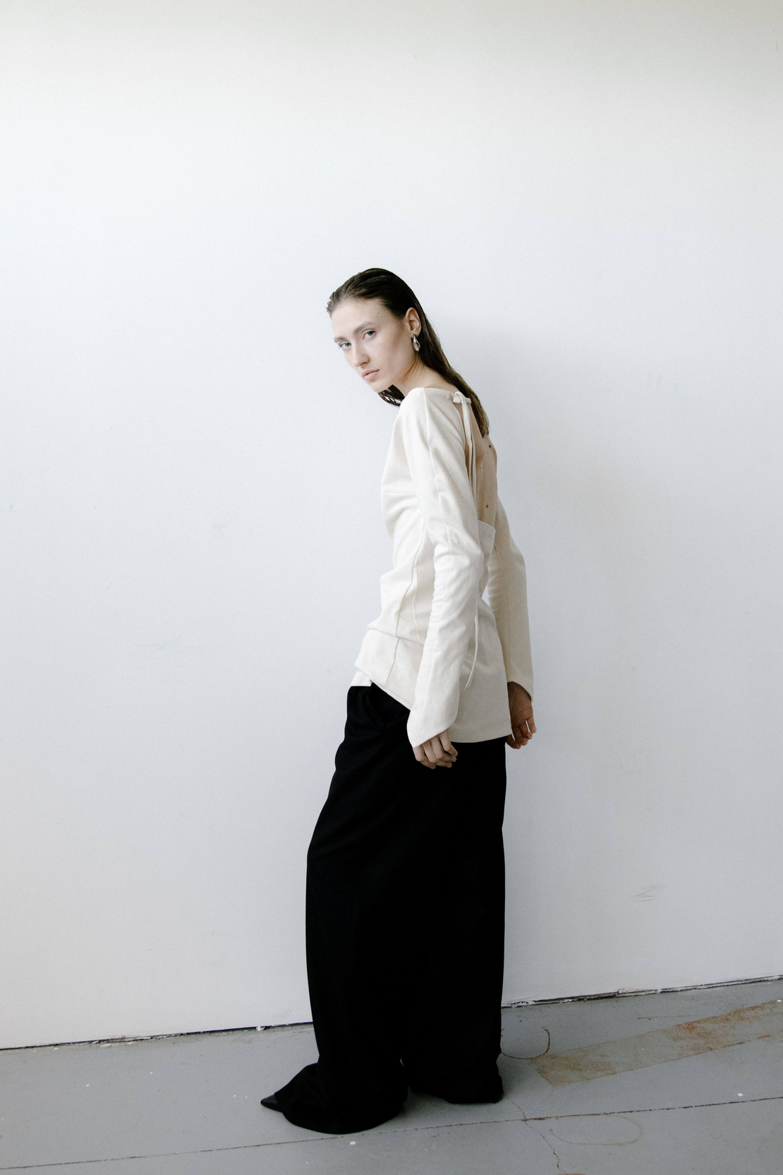 TRIANGLE BLACK TROUSERS