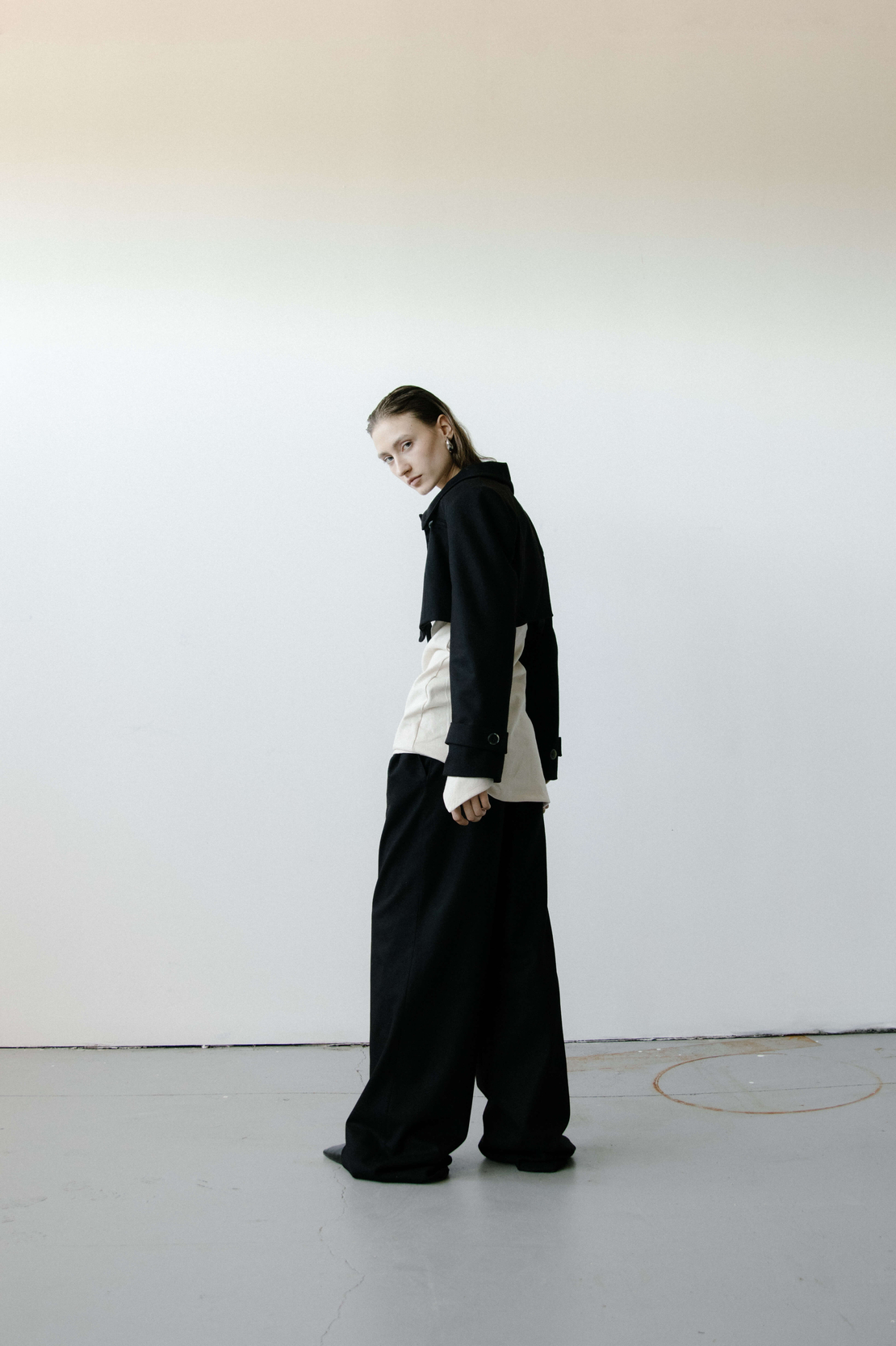 TRIANGLE BLACK JACKET