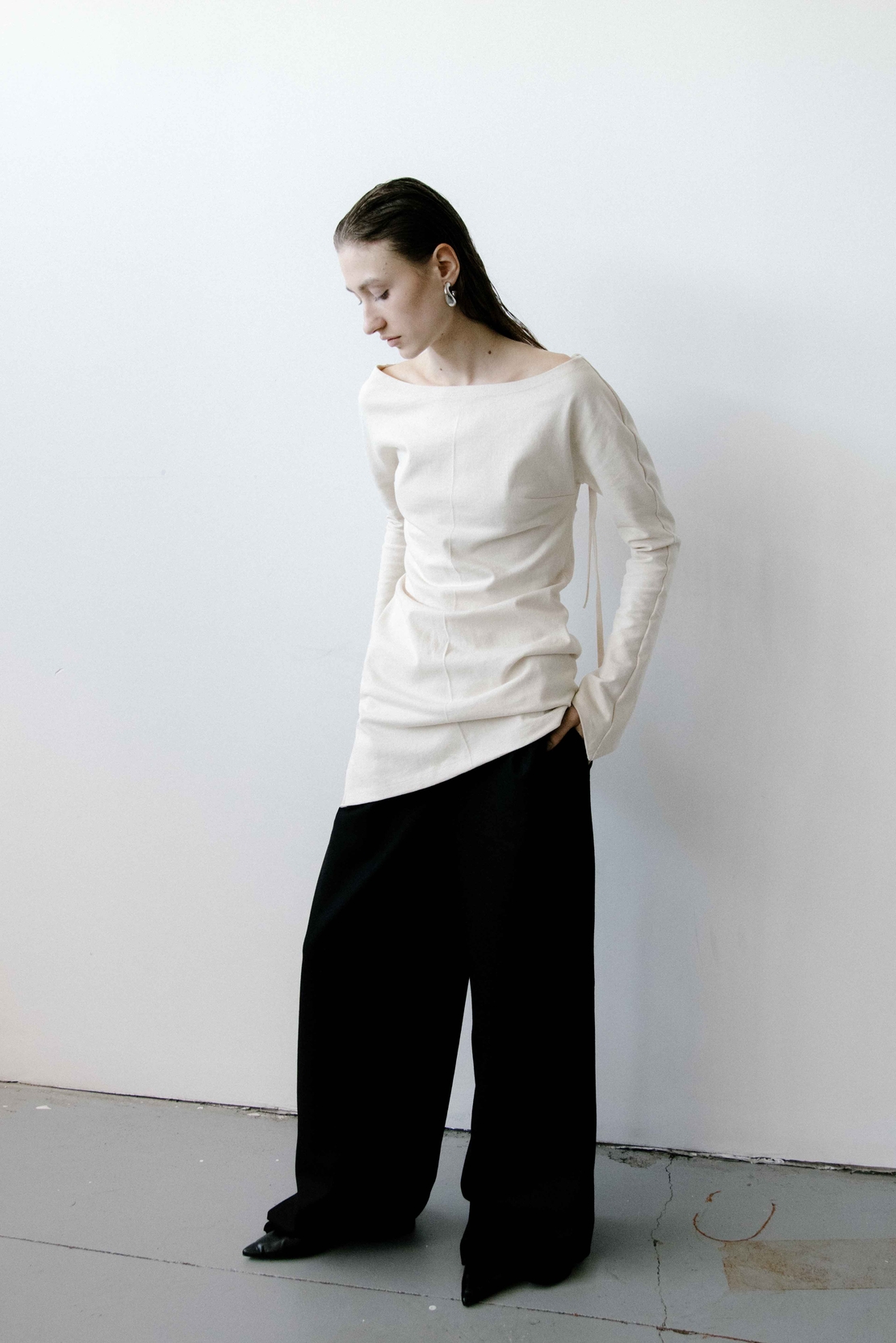 TRIANGLE BLACK TROUSERS