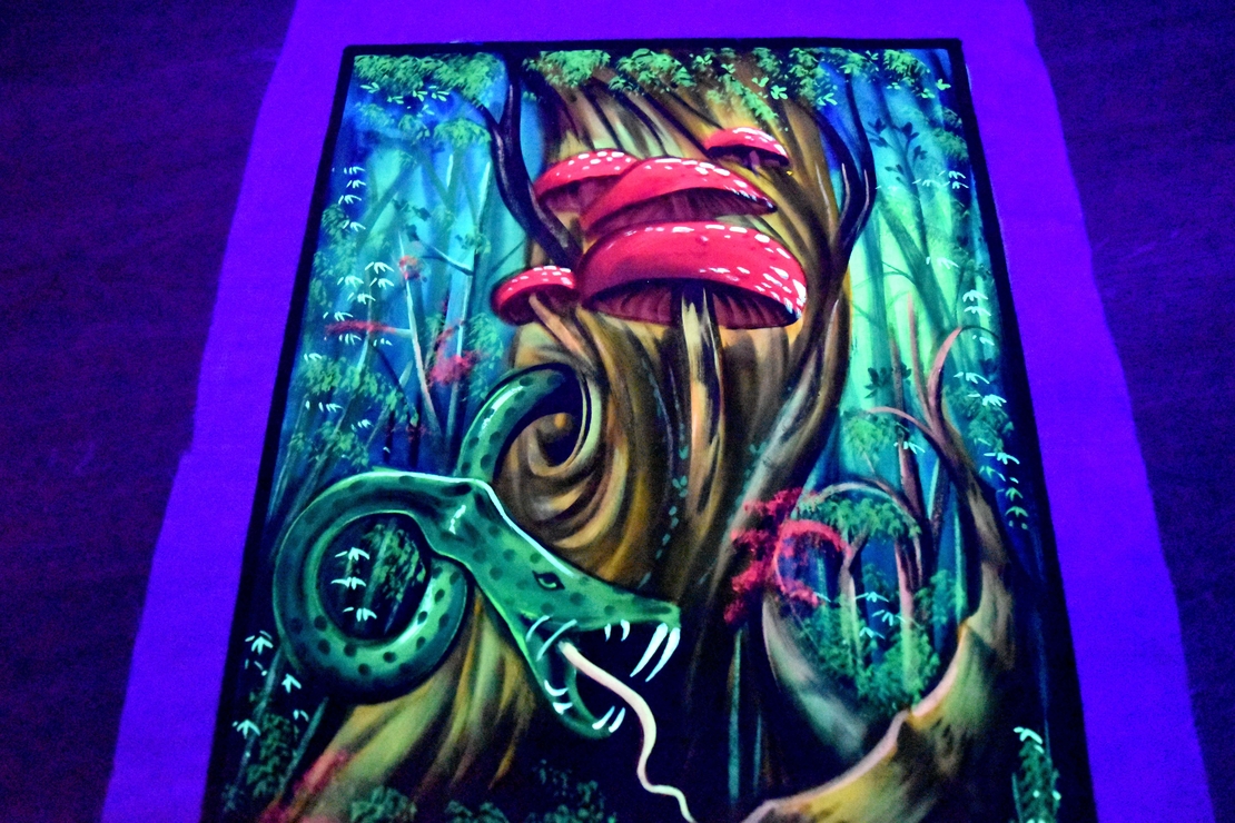 Hanmade UV LED Painting 