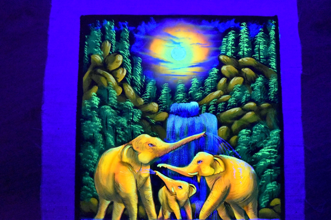 Hanmade UV LED Painting 