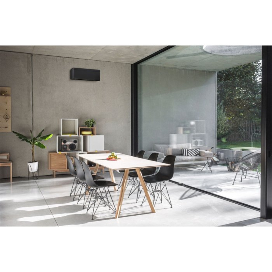 Инверторен климатик Daikin FTXA20CB/RXA20A8 BLACK STYLISH WiFi, 7000 BTU, Клас A+++
