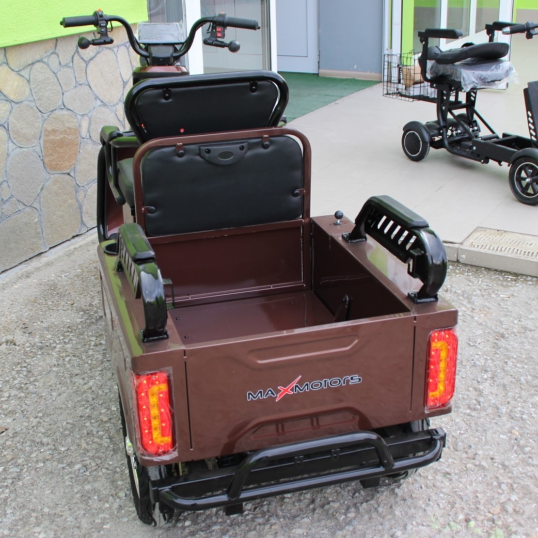 Двуместна електрическа триколка MAX MOTORS 1500W 20 AH