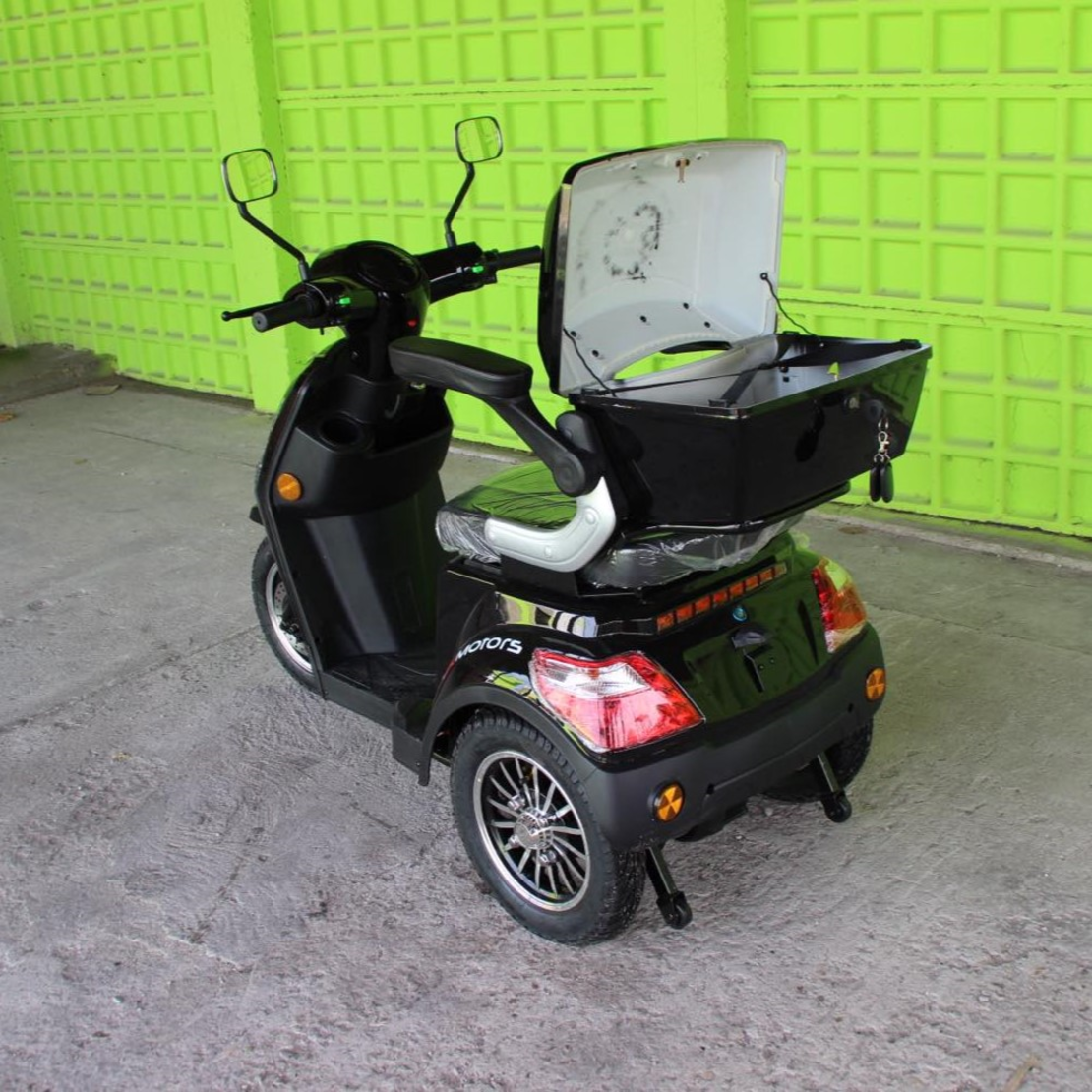 Електрическа Фамозна триколка MaXmotors FM1 1500W – BLACK