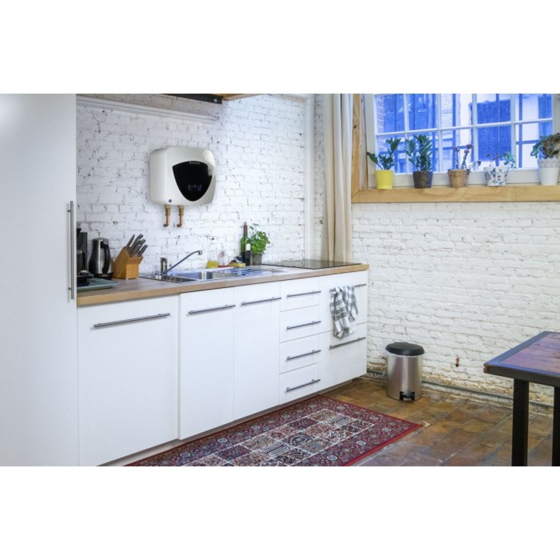 Малолитражен бойлер Ariston Andris Lux Eco 10/5 EU - над мивка