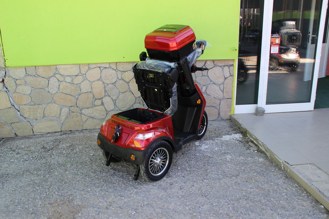 Електрическа триколка Max Motors FM2 PRO 1800W, 25Ah, RED