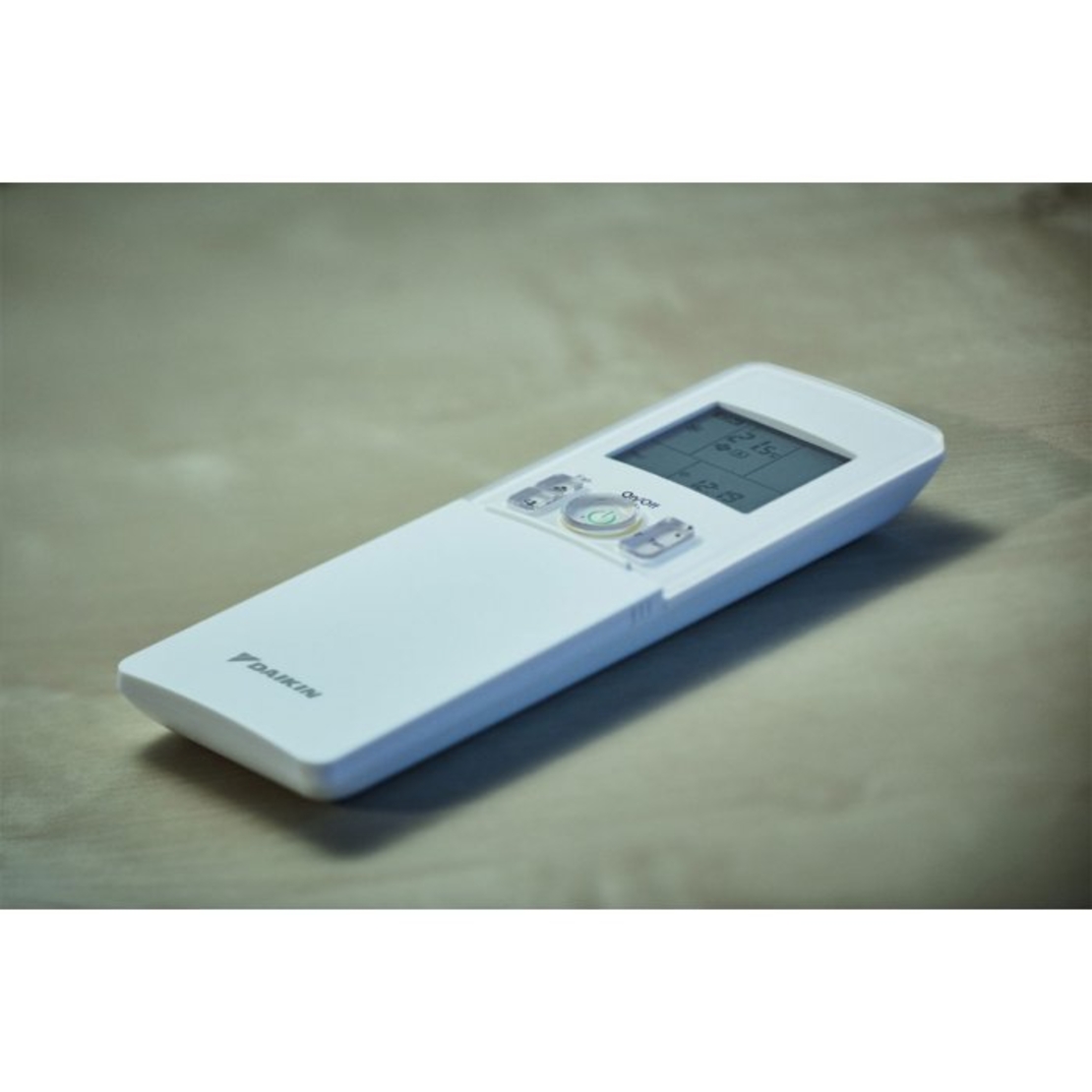 Инверторен климатик Daikin FTXA20CS/RXA20A8 SILVER STYLISH WiFi, 7000 BTU, Клас A+++