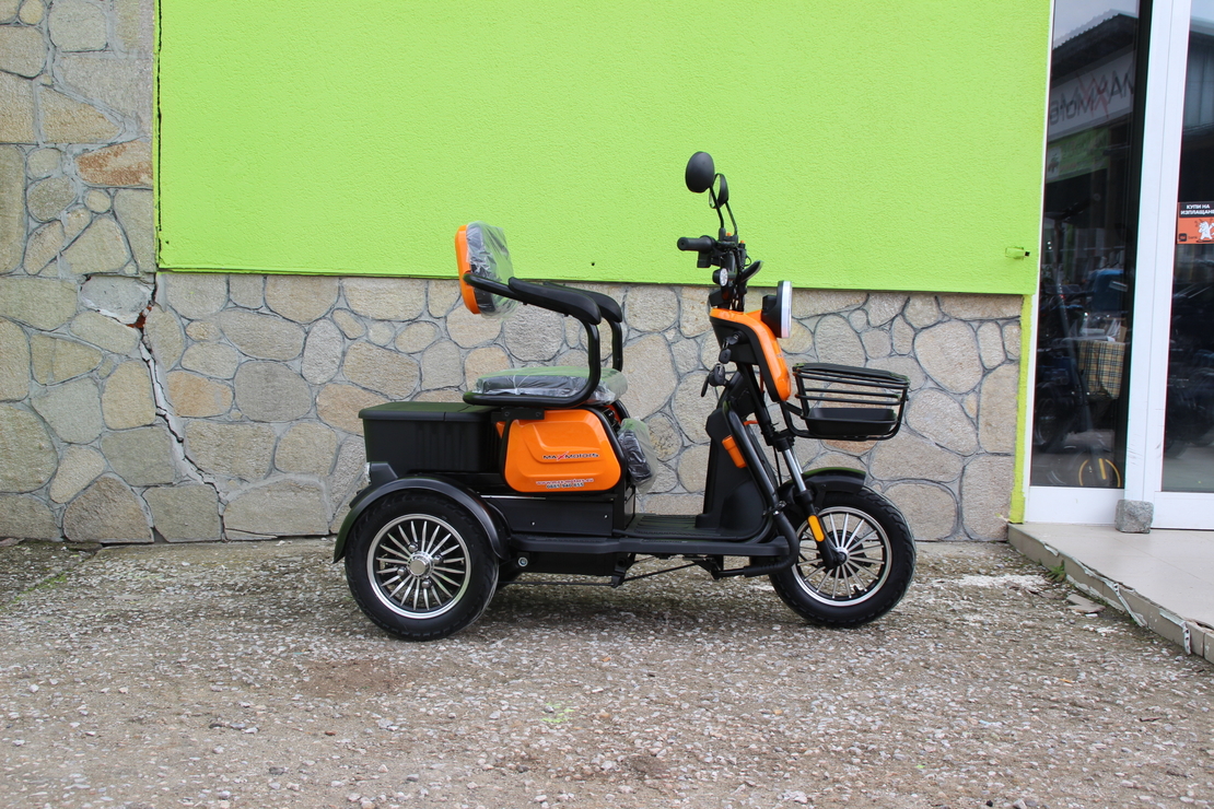 Уникална Триместна Триколка MaxMotors X1 NEW