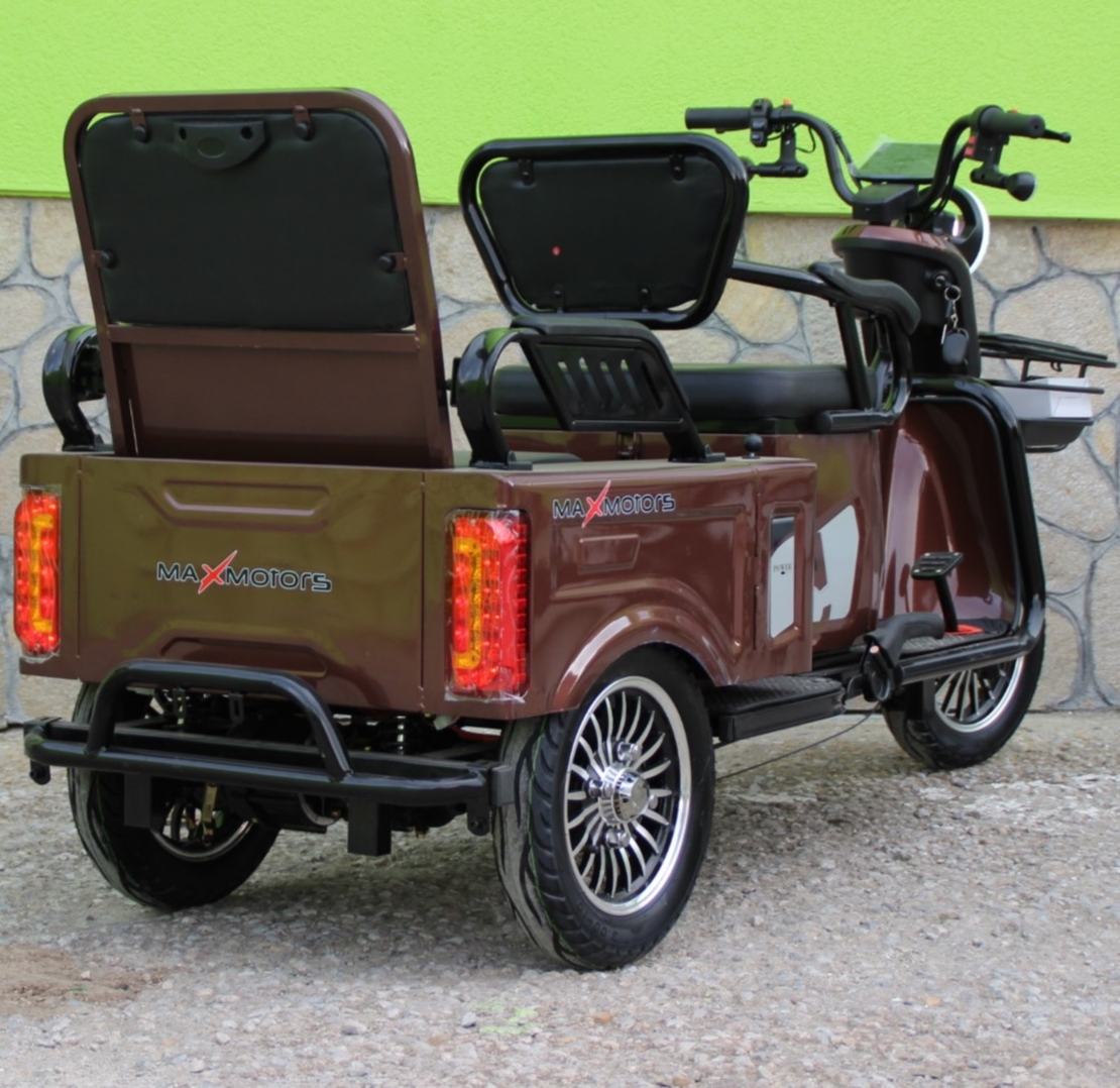 Двуместна електрическа триколка MAX MOTORS 1500W 20 AH