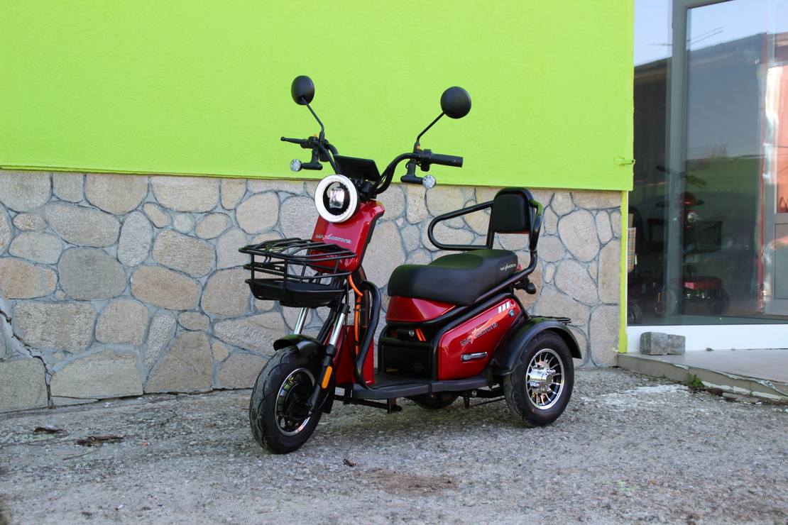 Двуместна електрическа триколка MaxMotors Pudding 1800W-48V-20Ah RED