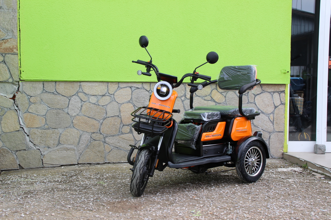 Уникална Триместна Триколка MaxMotors X1 NEW