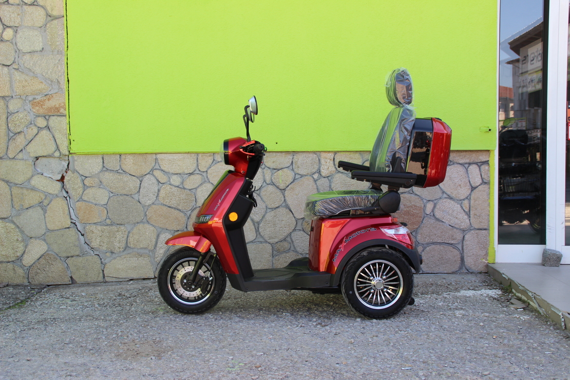 Електрическа триколка Max Motors FM2 PRO 1800W, 25Ah, RED
