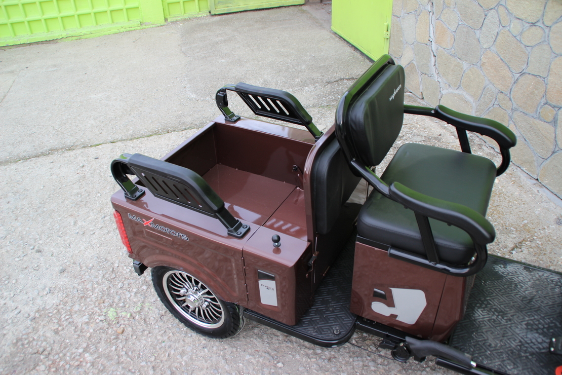 Двуместна електрическа триколка MAX MOTORS 1500W 20 AH
