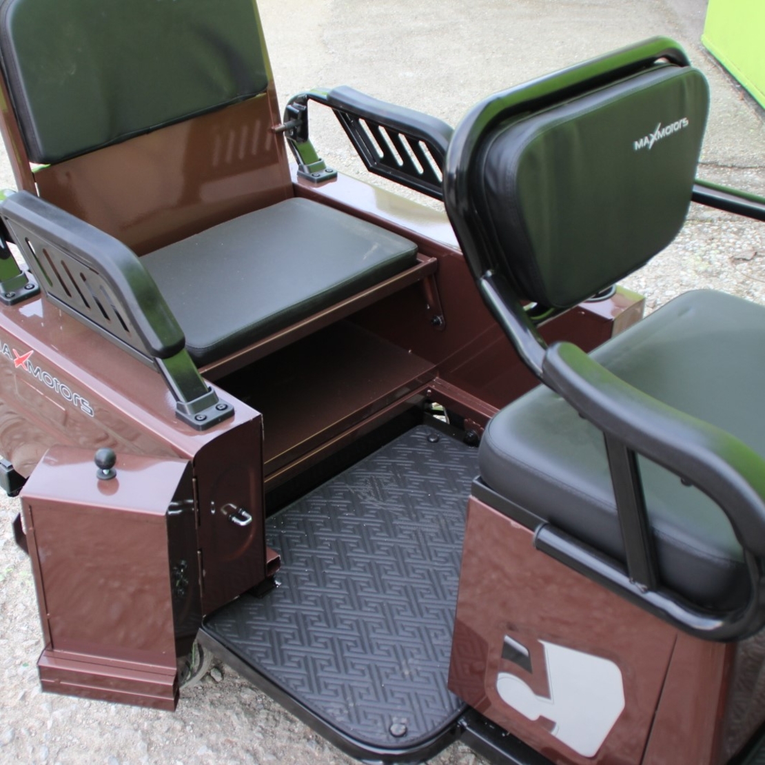 Двуместна електрическа триколка MAX MOTORS 1500W 20 AH