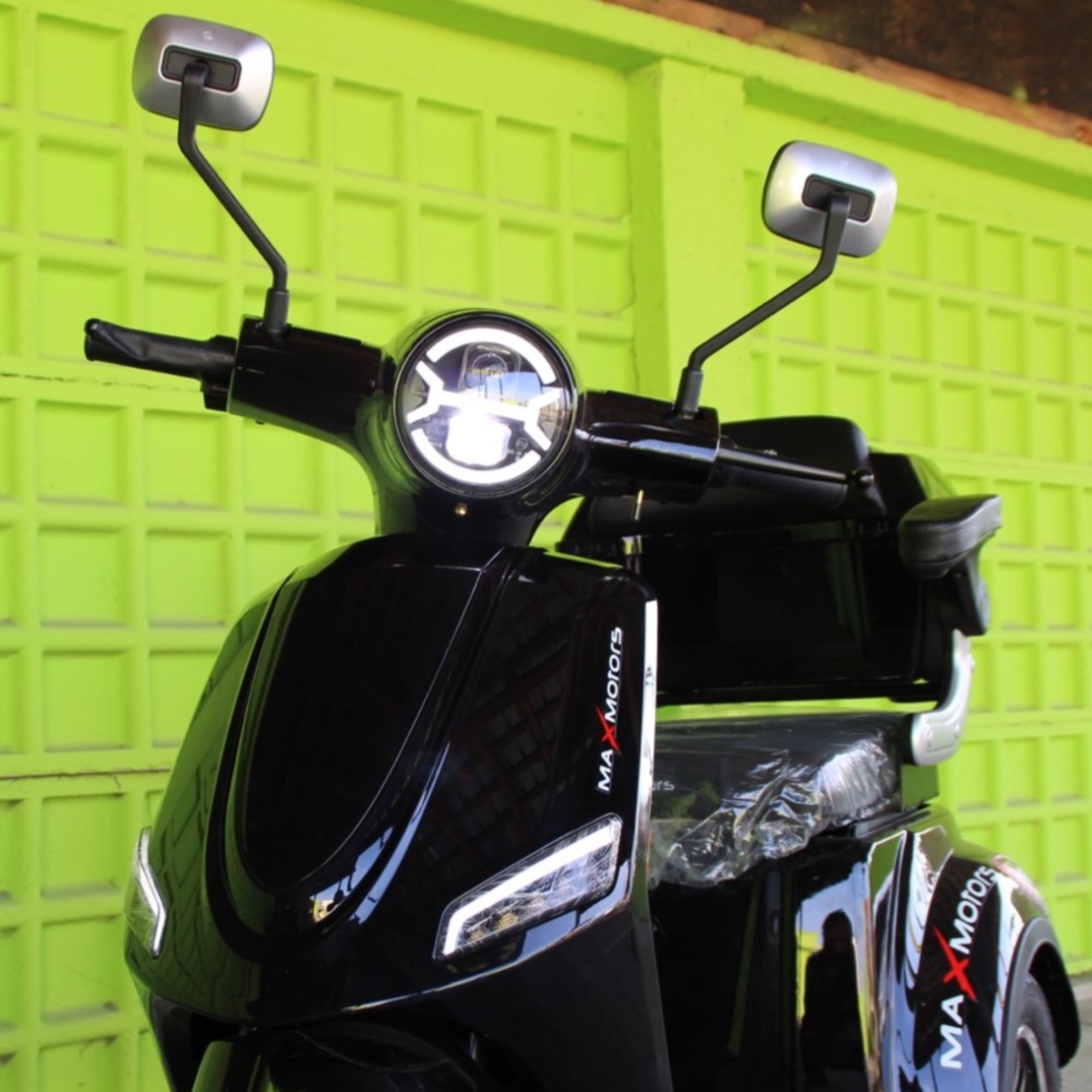Електрическа Фамозна триколка MaXmotors FM1 1500W – BLACK
