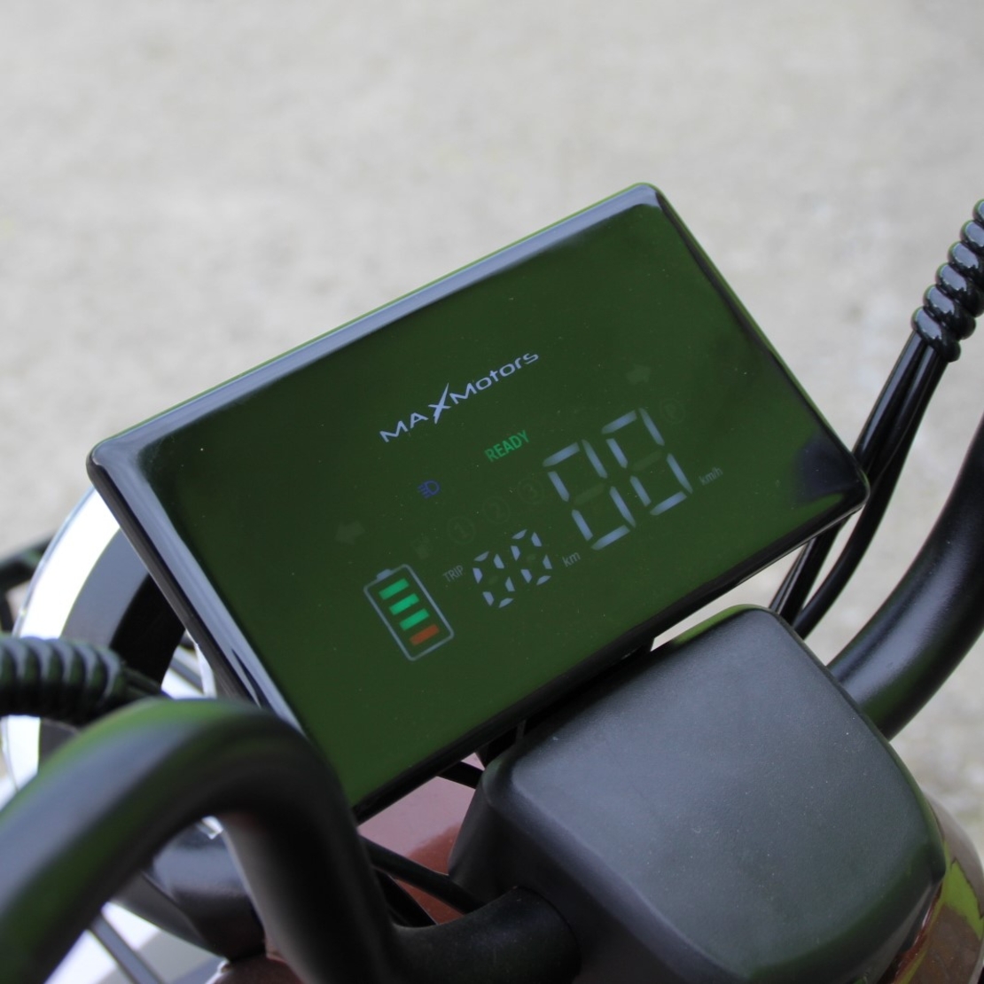Двуместна електрическа триколка MAX MOTORS 1500W 20 AH