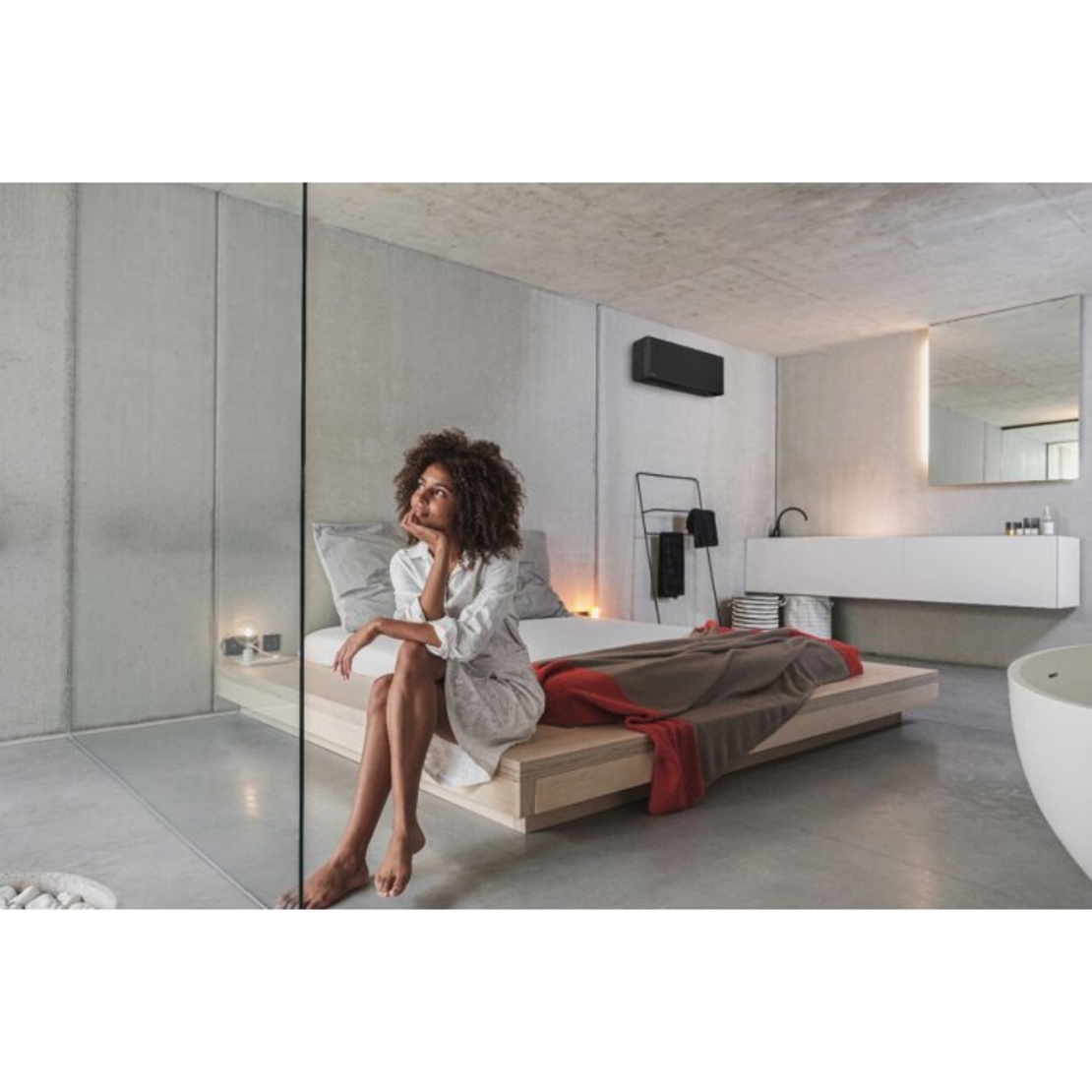 Инверторен климатик Daikin FTXA20CB/RXA20A8 BLACK STYLISH WiFi, 7000 BTU, Клас A+++