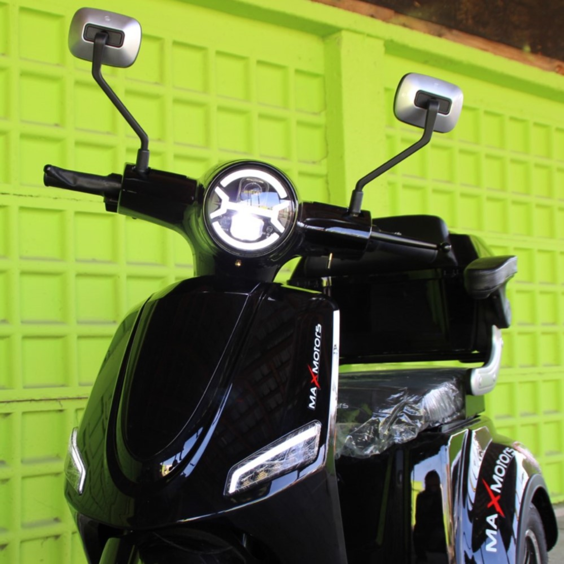 Електрическа Фамозна триколка MaXmotors FM1 1500W – BLACK