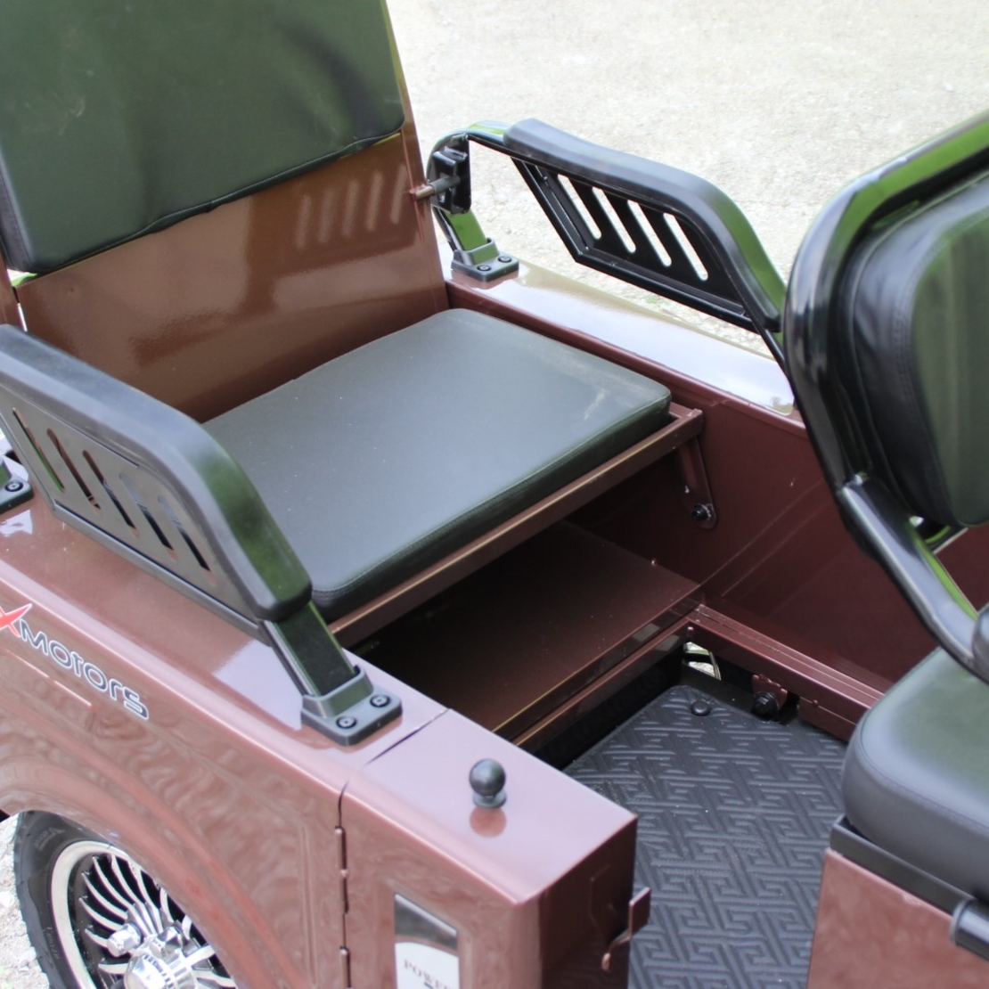 Двуместна електрическа триколка MAX MOTORS 1500W 20 AH