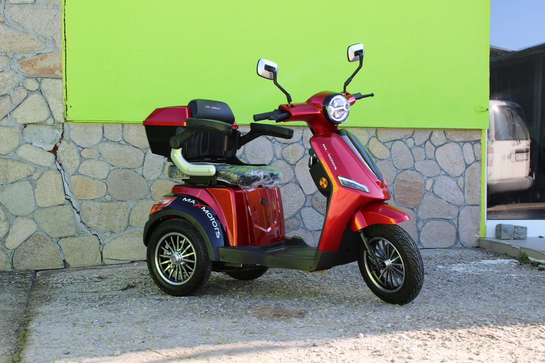 Електрическа Фамозна триколка MaXmotors FM1 1500W – RED