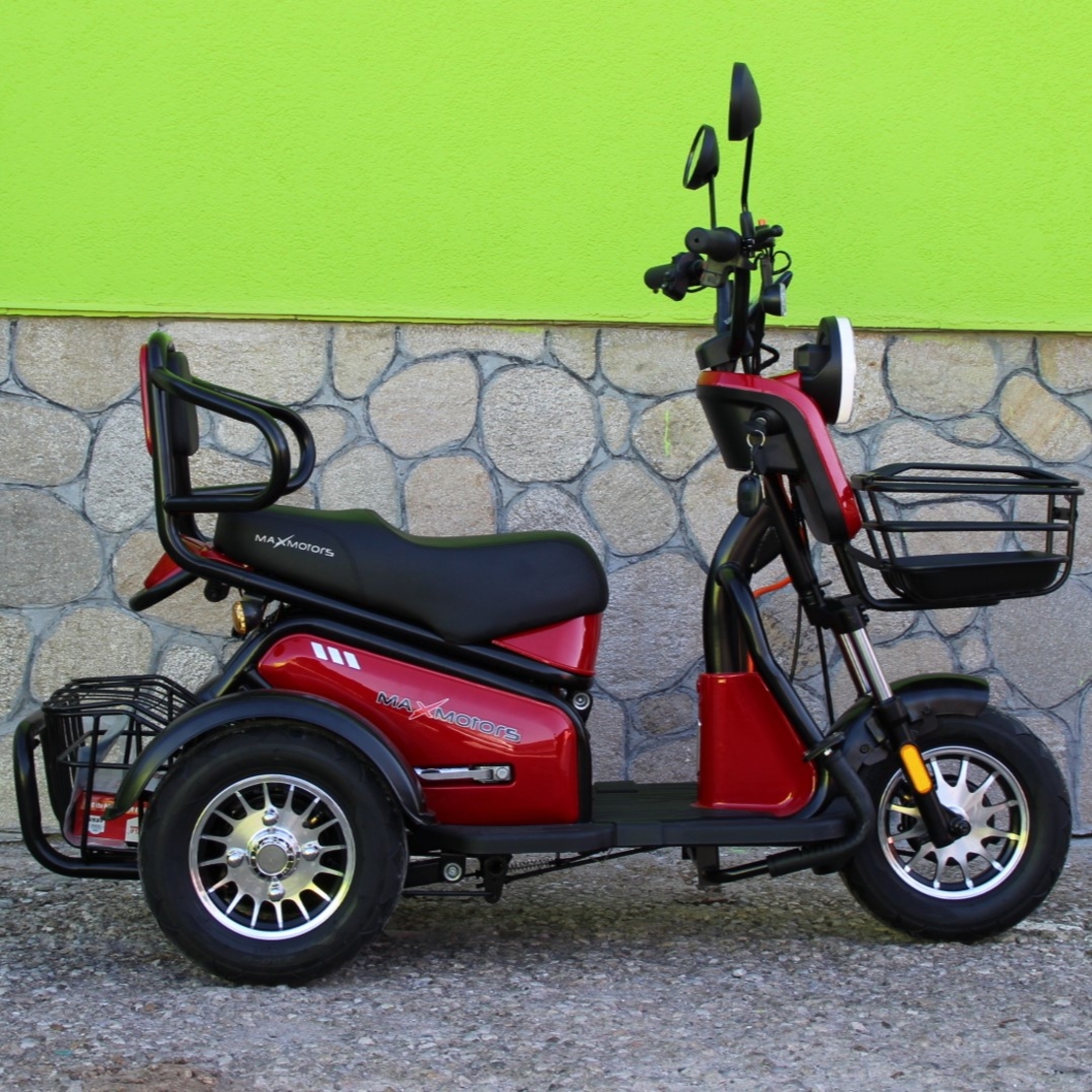 Двуместна електрическа триколка MaxMotors Pudding 1800W-48V-20Ah RED