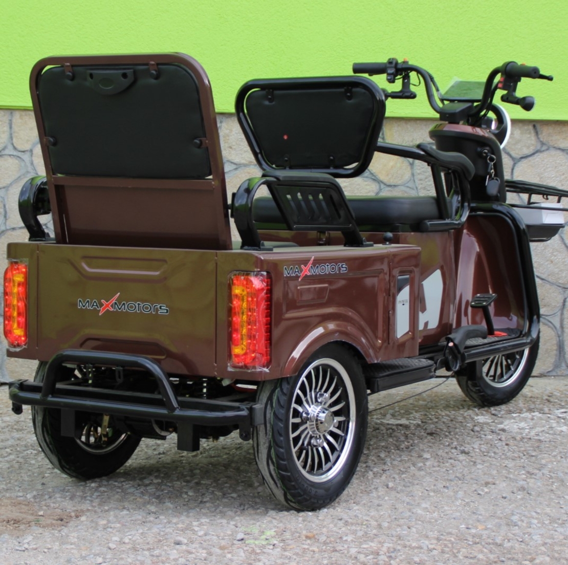 Двуместна електрическа триколка MAX MOTORS 1500W 20 AH