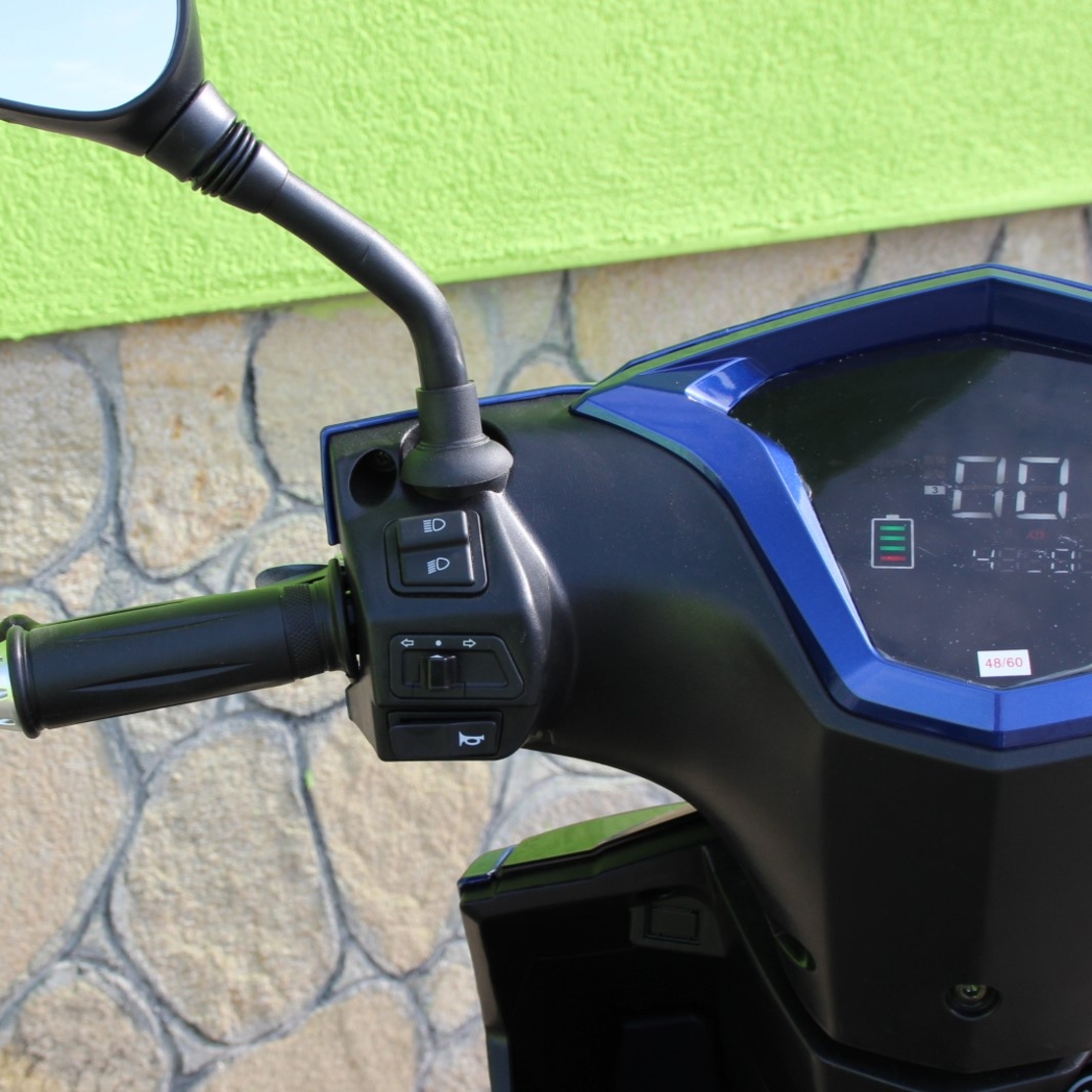 ЕЛЕКТРИЧЕСКА ТРИКОЛКА-СКУТЕР MAX SPORT 1500W BLUE