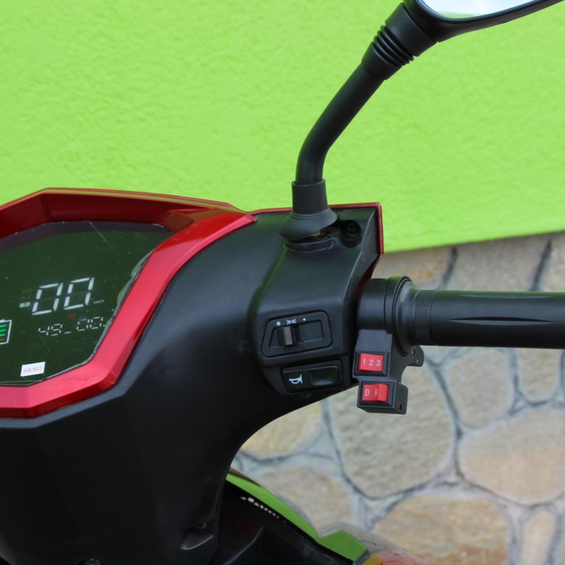 Електрическа триколка-скутер Max Sport 1500W