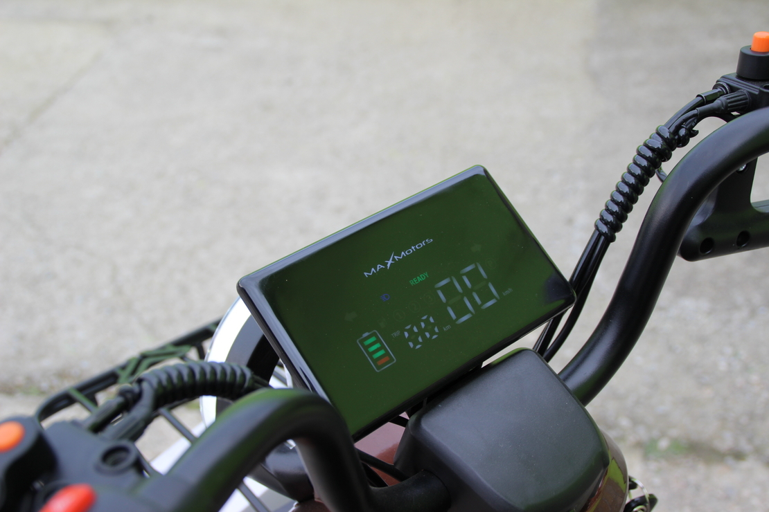 Двуместна електрическа триколка MAX MOTORS 1500W 20 AH