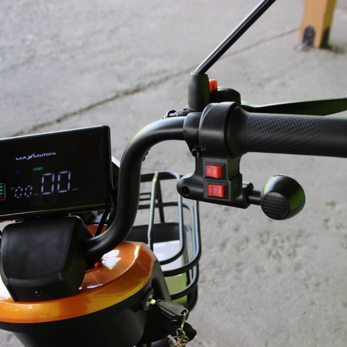 Уникална Триместна Триколка MaxMotors X1 NEW