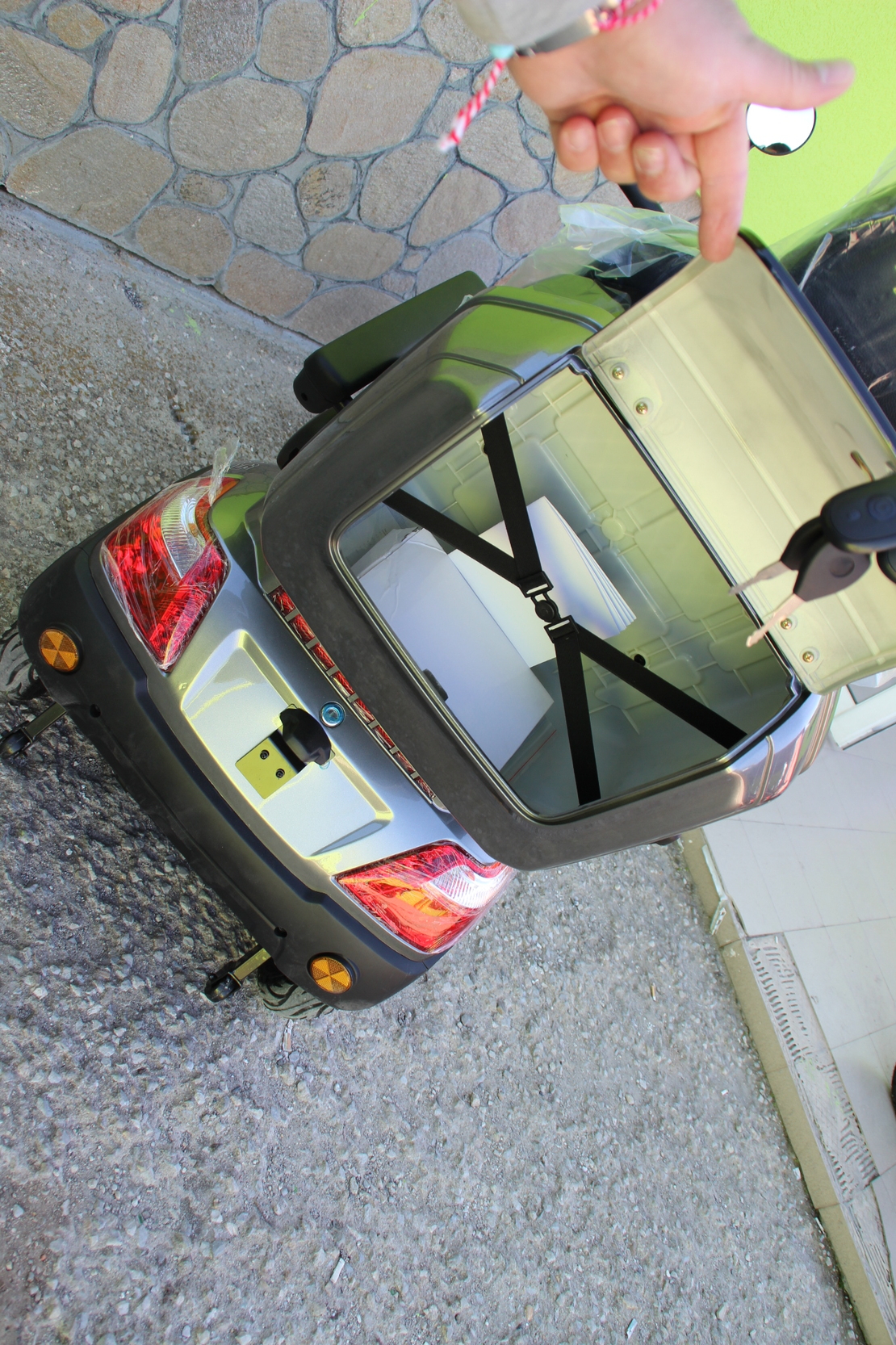 Електрическа триколка Max Motors FM2 PRO 1800W, 25Ah, GRAY