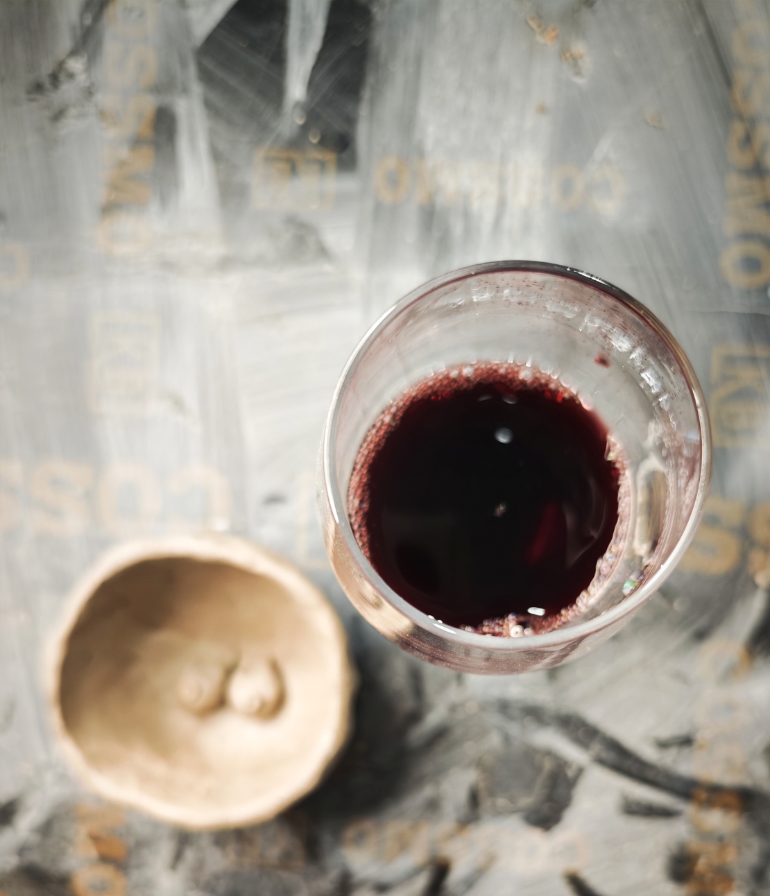 Вечер с глина и вино