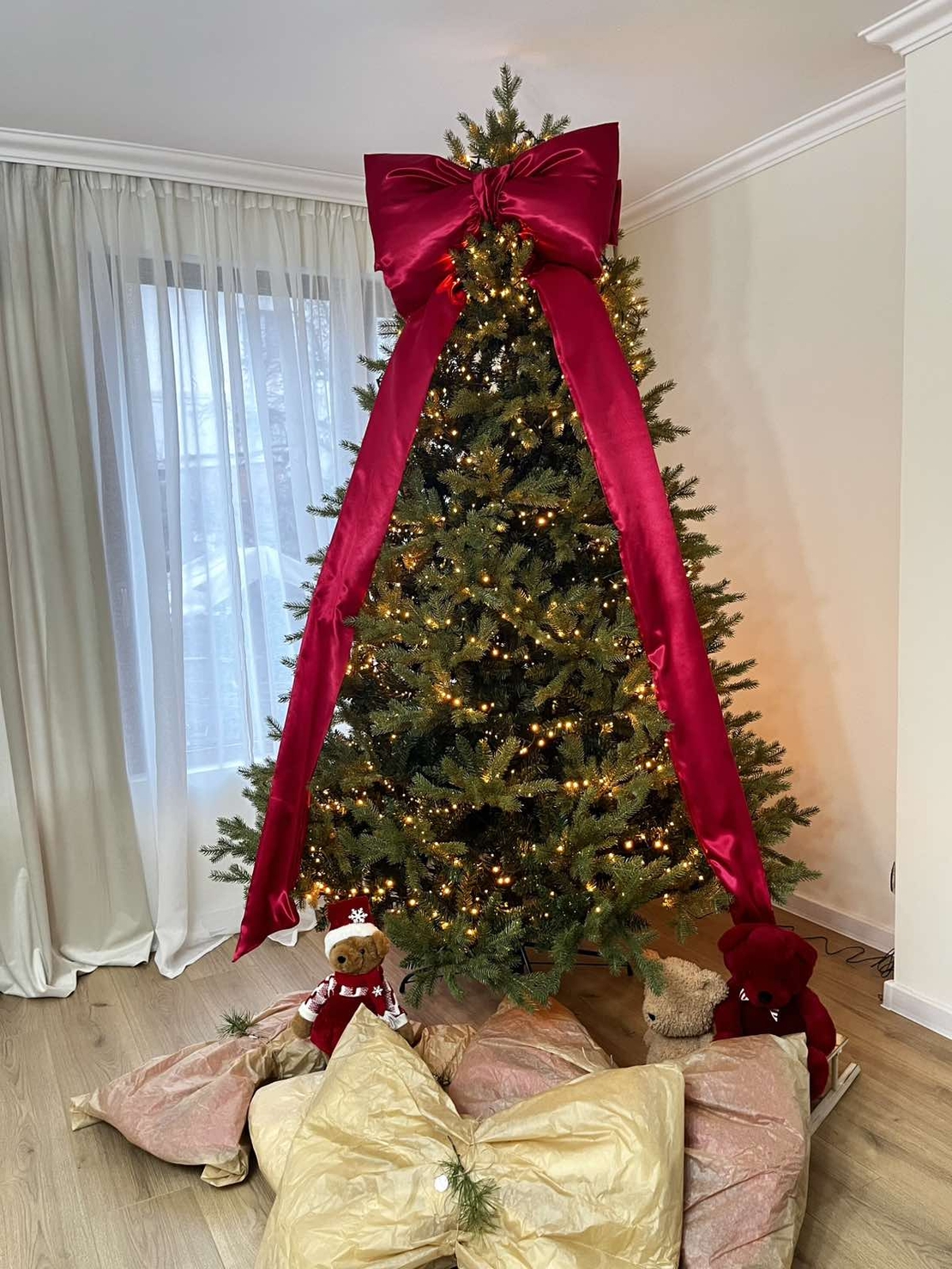 CHRISTMAS TREE BOW 1