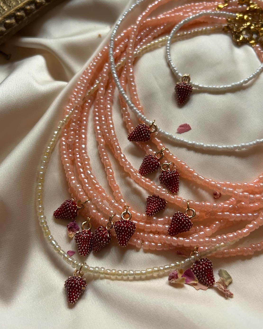 Колие Strawberry
