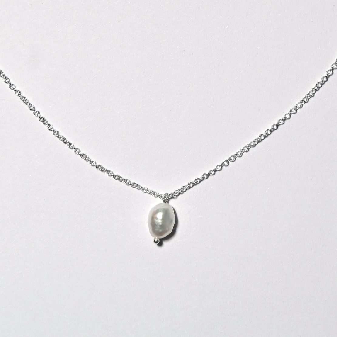 Sterling Silver 925 Fine Necklace with White Freshwater Pearl Pendant