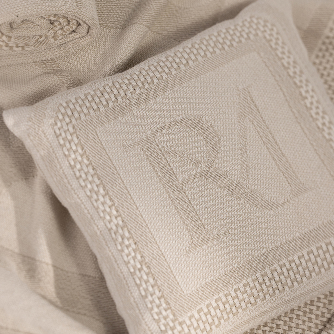 Възглавница RM Monogram,жакард,50см/50см