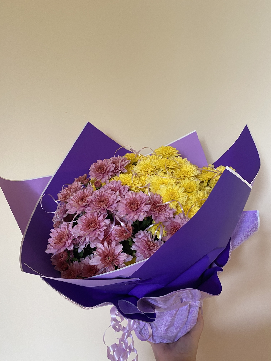 Опаковане на цвете в саксия за подарък