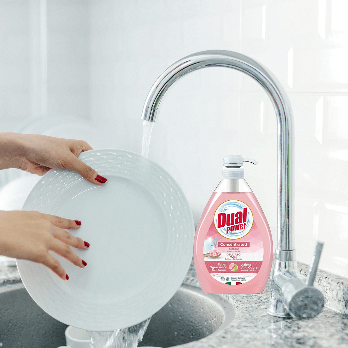 Почистващ препарат за съдове Dual Power Delicato, 1 литър
