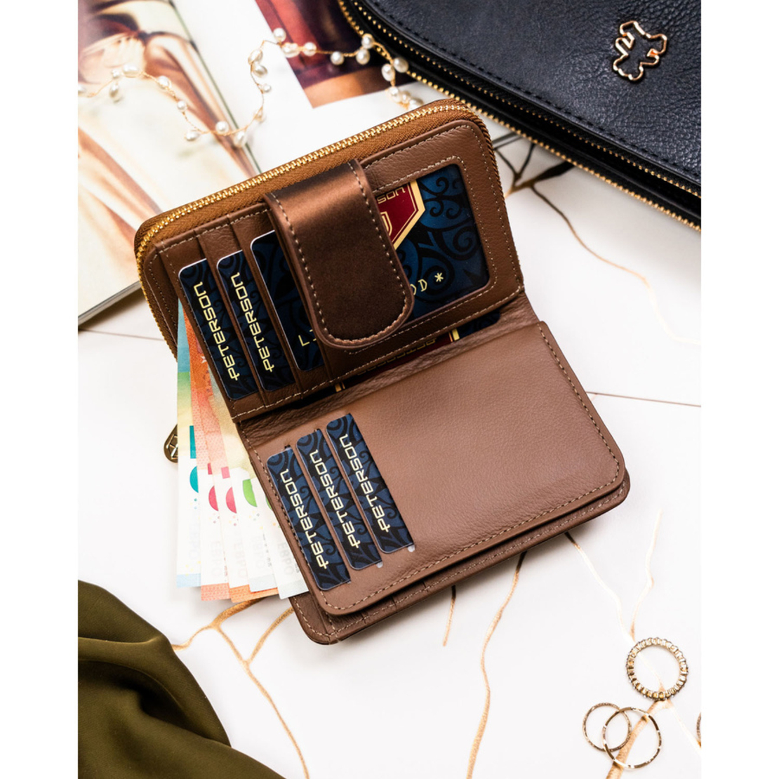 Дамски портфейл, изработен от естествена и еко кожа в кафяво, снабден с RFID система - Peterson