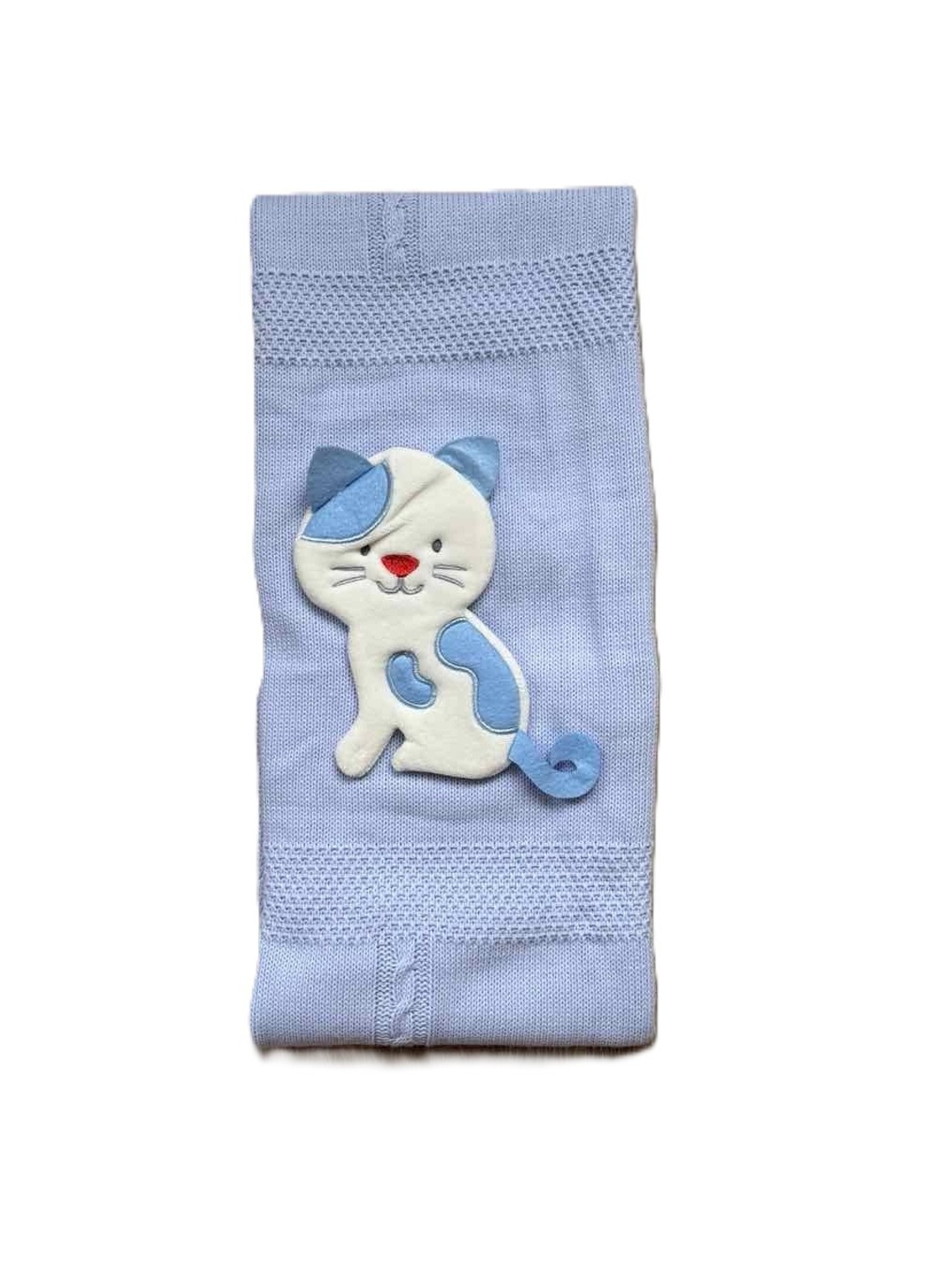 Бебешко плетено одеяло – синьо с апликация коте