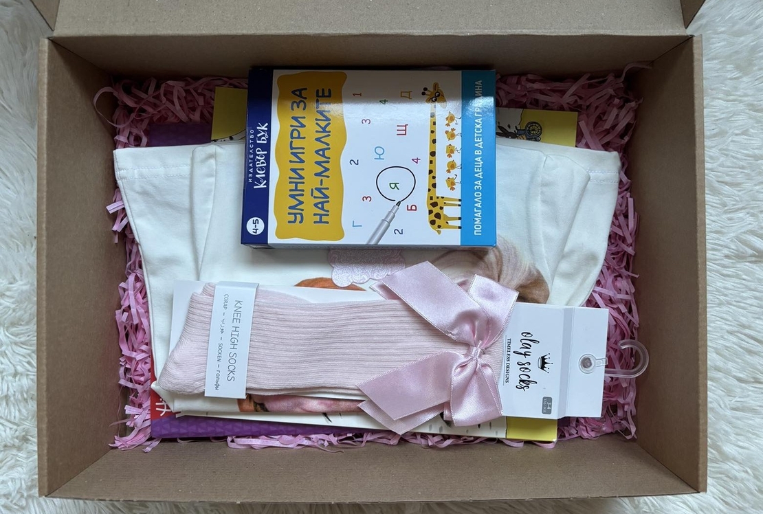 Коледна подаръчна кутия за момиче 3–6 г.