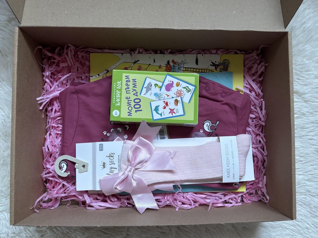 Коледна подаръчна кутия за момиче 1–3 г.