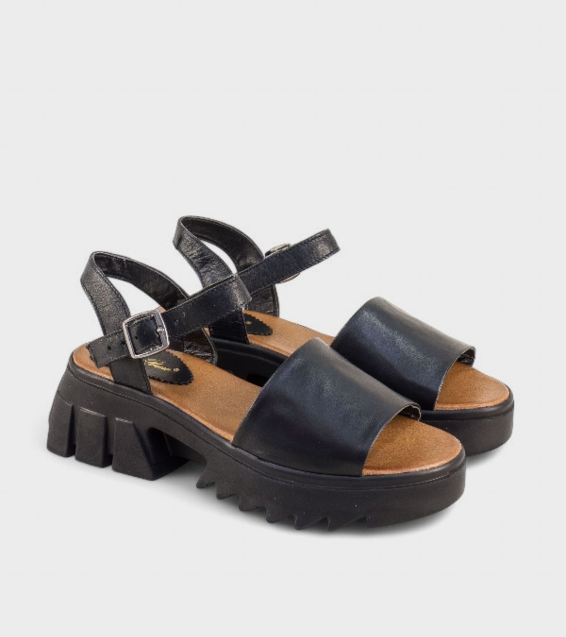 Дамски сандали от естествена кожа с платформа 5.5см, дизайн на PRADA – 22683-1498 NERO